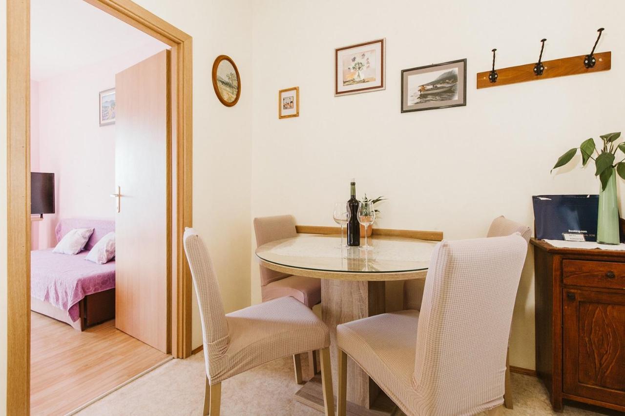 Apartment Kuzmanic Lokva Rogoznica Buitenkant foto