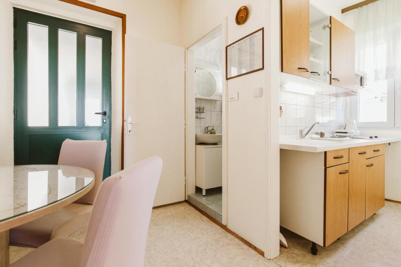 Apartment Kuzmanic Lokva Rogoznica Buitenkant foto
